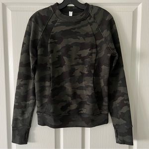 Lululemon Scuba Crew Terry Pullover - Green Camouflage - Size 4